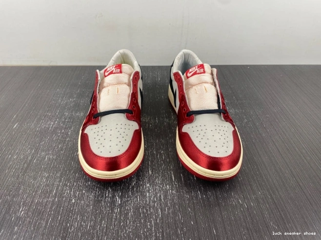 Reps LUCY Room Away Trophy Jordan 1 x OG Low Air FN0432-100 0702